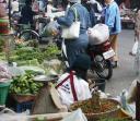Shopping together for the cooking course